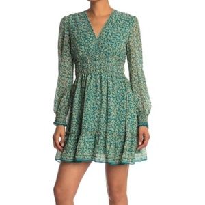 Max Studio V-Neck Smocked Waist Long Sleeves Floral Green Dress Women's Size XS